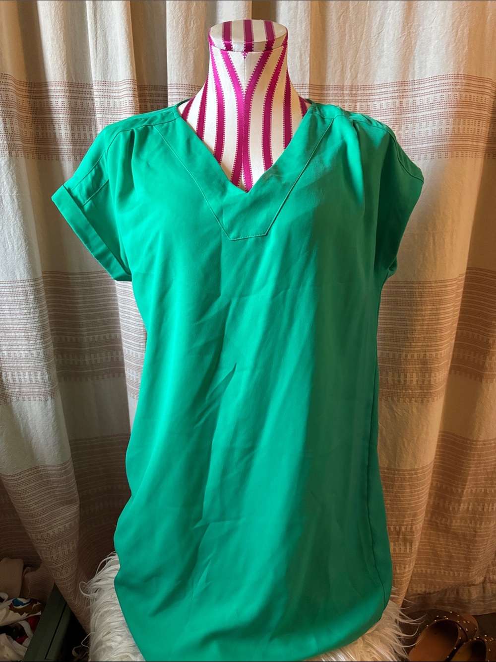 Versona Emerald Green V-Neck Short Sleeve Tunic